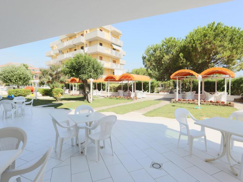 Hotel Marina Beach - Azzurro Club 拉文纳 外观 照片