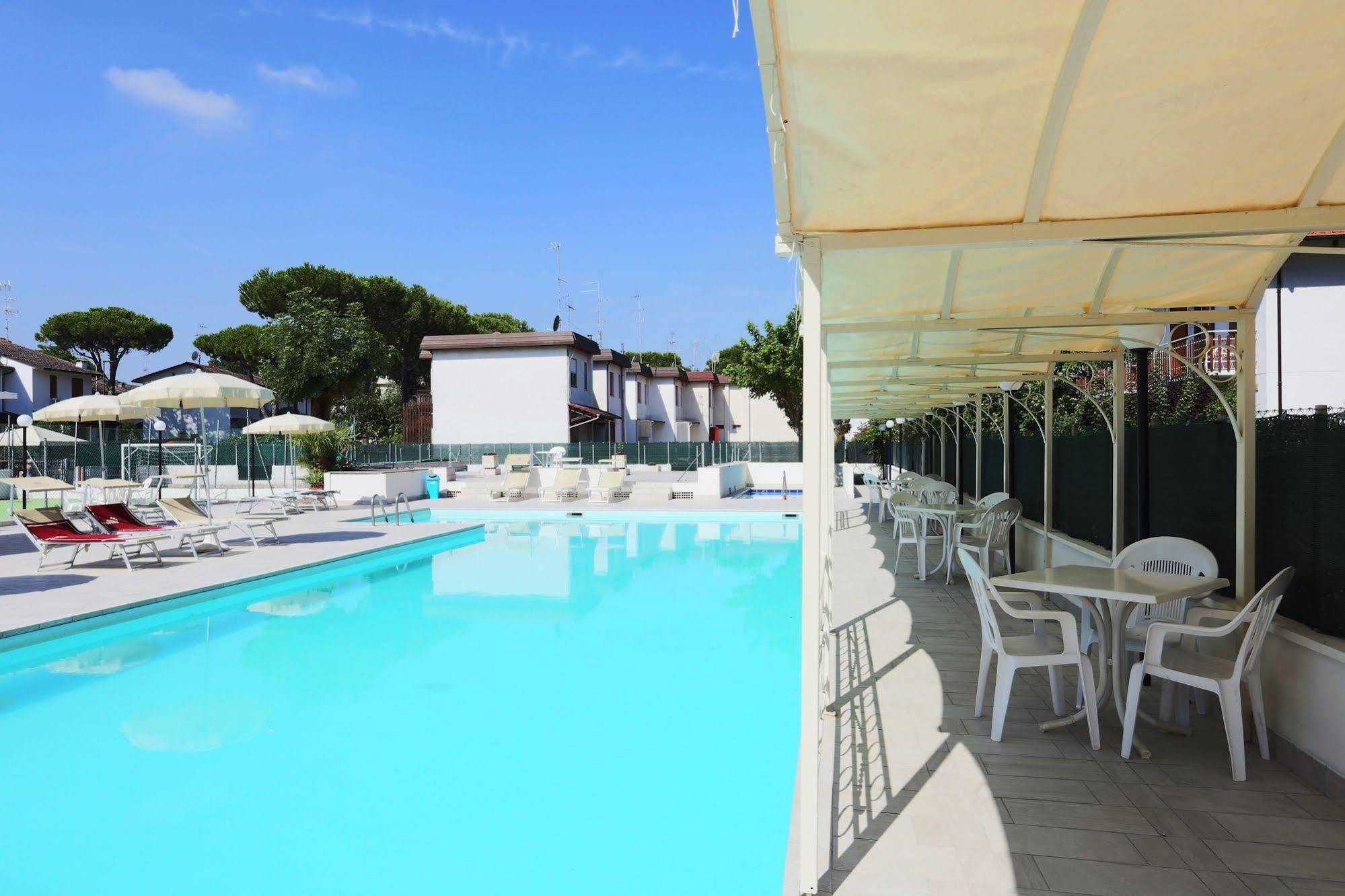 Hotel Marina Beach - Azzurro Club 拉文纳 外观 照片