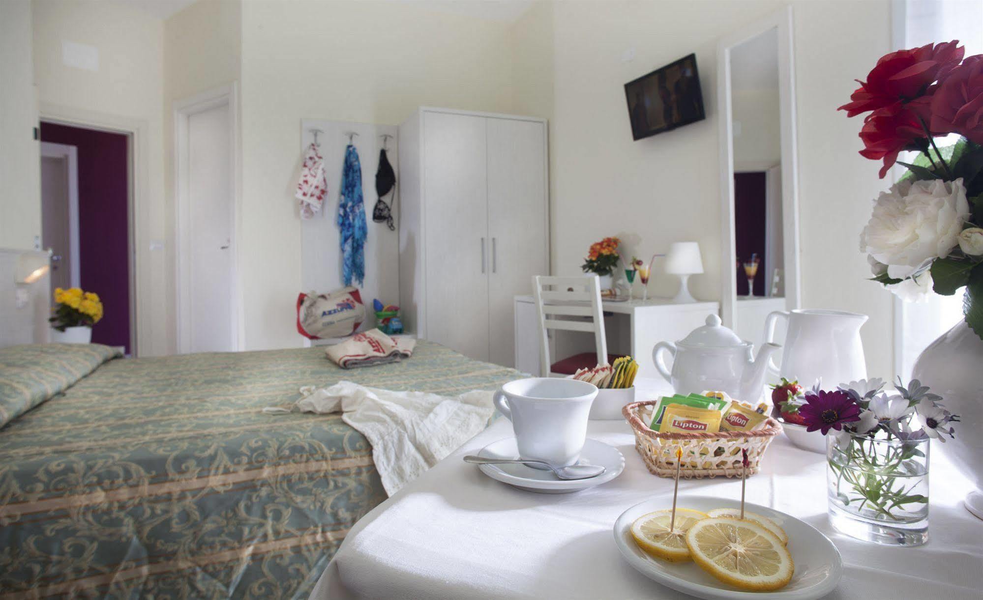 Hotel Marina Beach - Azzurro Club 拉文纳 外观 照片